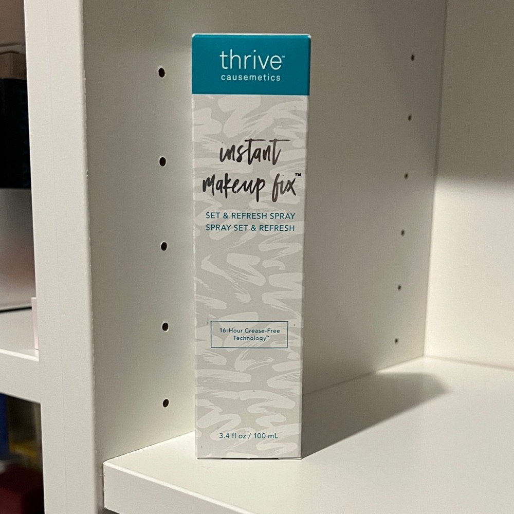 Thrive Causemetics Instant Makeup Fix Set & Refresh Spray